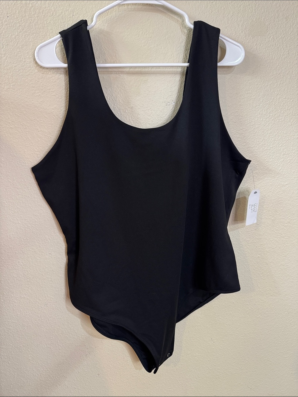 Time and Tru Black Scoop Neck Sleeveless Bodysuit